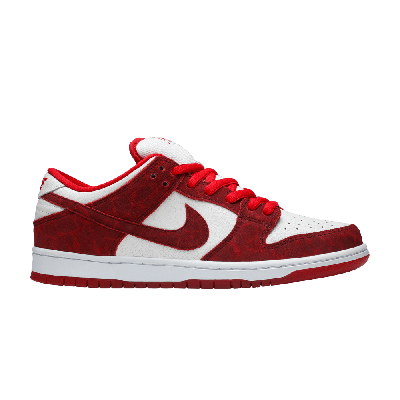 Pre-owned Nike Dunk Low Premium Sb 'valentine's Day 2014' In Red
