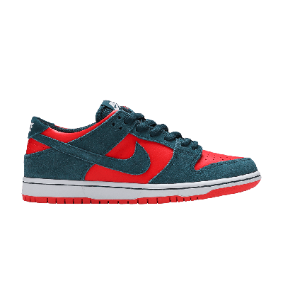 Pre-owned Nike Zoom Dunk Low Pro Sb 'reverse Shark' In Red