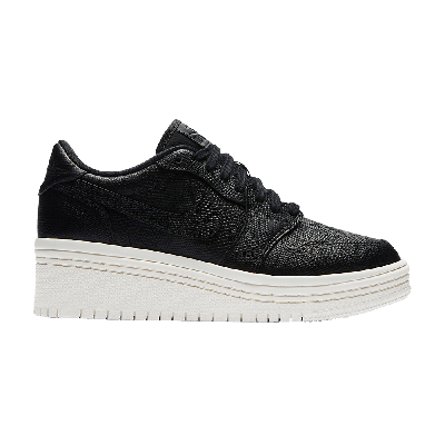 Pre-owned Air Jordan Wmns  1 Lifted 'black'