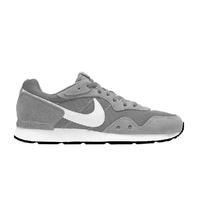 Pre-owned Nike Venture Runner 'light Smoke Grey'