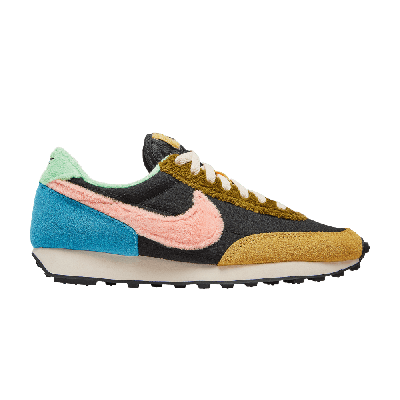Pre-owned Nike Wmns Daybreak 'fur Pack - Guava Ice Atomic Pink' In Black