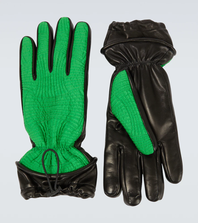 Bottega Veneta Leather-trimmed Gloves In Black
