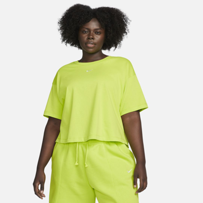 Nike Sportswear Essential Women's T-shirt In Green
