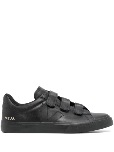 Veja Recife Touch-strap Low-top Sneakers In Full-black
