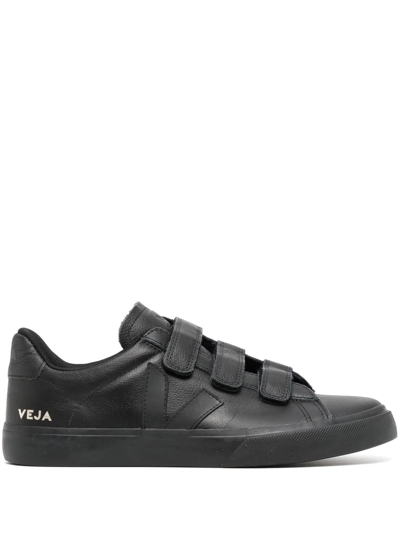 Veja Recife Touch-strap Low-top Sneakers In Black