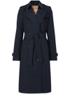 Burberry Chelsea Heritage Double-breasted Trench Coat In Blau