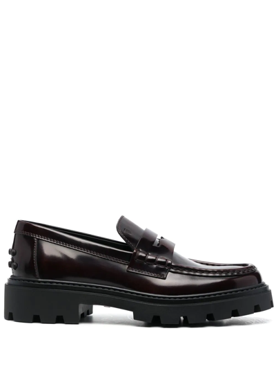 Tod's Semi-patent Leather Loafers In Rot