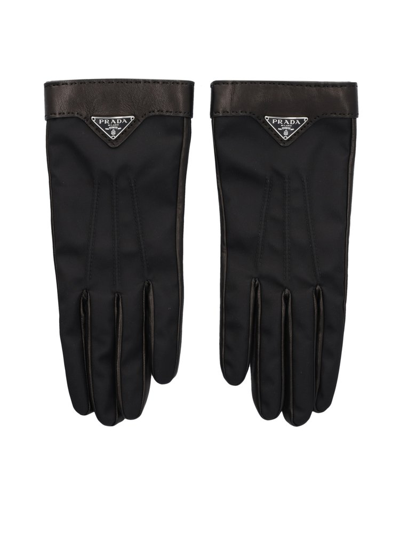 Prada Logo Plaque Gloves In Black