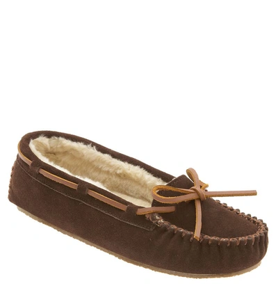 Minnetonka Cally Womens Suede Faux Fur Moccasin Slippers In Chocolate Suede