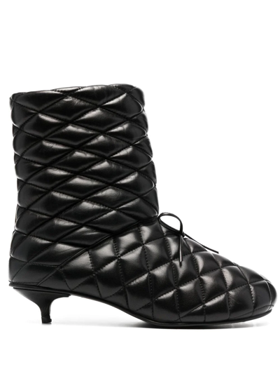 Abra Diamond-quilted Leather Boots In Schwarz