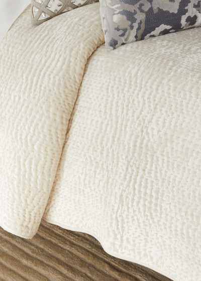 Callisto Home Pickstitch Velvet Queen Quilt In Creme