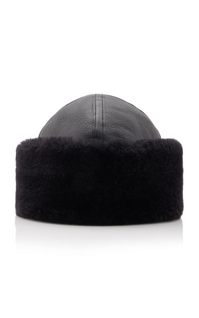 TOTÊME SHEARLING WINTER HAT