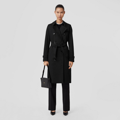 Burberry Waterloo Heritage Double-breasted Trench Coat In Black