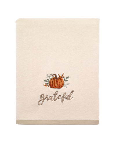Avanti Grateful Patch Harvest Cotton Bath Towel, 50" X 27" In Ivory