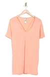Go Couture Deep V-neck Boyfriend Tee In Pale Rosette