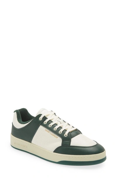 Saint Laurent Men's Sl/61 Low-top Sneakers In Grained Leather In White And Green