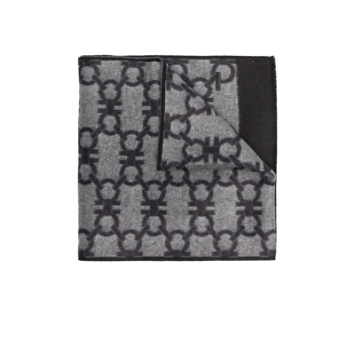 Ferragamo Gancini-pattern Knitted Scarf In Grey
