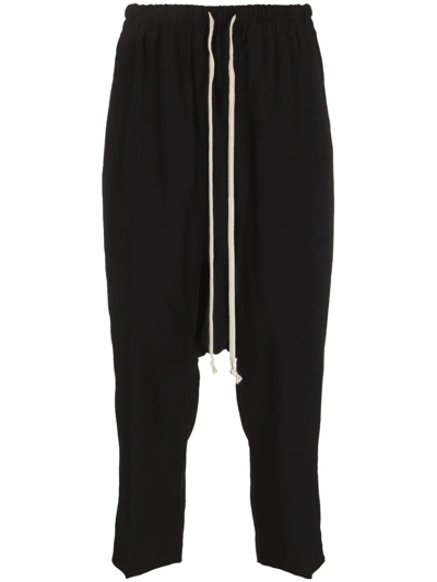 Rick Owens Drop-crotch Drawstring Cropped Trousers In Schwarz