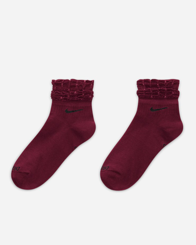 Nike Everyday Training Ankle Socks In Red