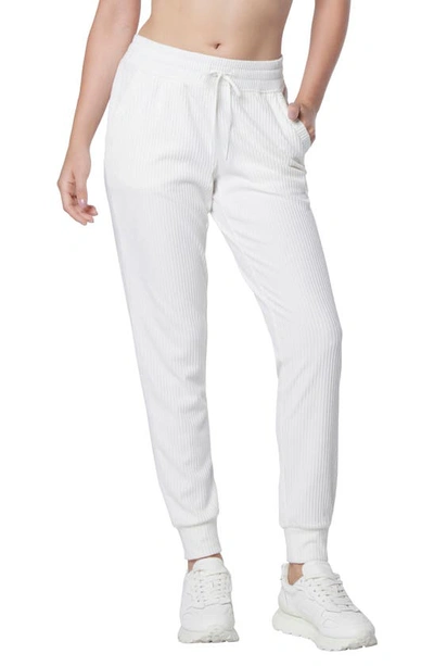 Andrew Marc Sport Long Joggers In Cream