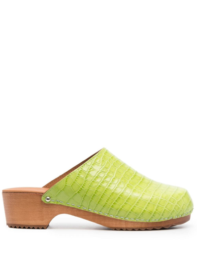 Figure Decorative Crocodile-embossed Leather Mules In Green