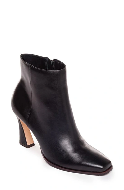 Bernardo Bowery Calfskin Ankle Booties In Black