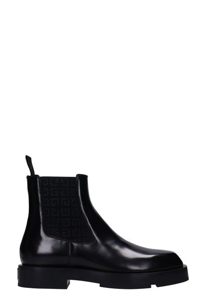 Givenchy Round Toe Ankle Boots In Black