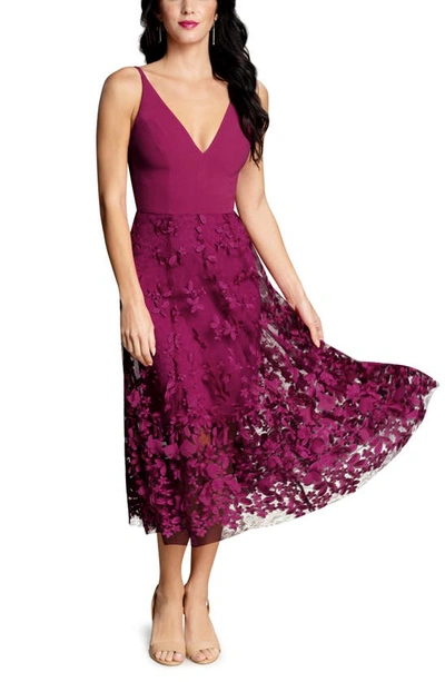 Dress The Population Darleen V-neck Embroidered Mesh Cocktail Dress In Dark Magenta