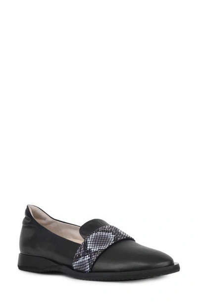 Amalfi By Rangoni Elegante Loafer In Black Parm/ Grizio Fidia