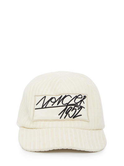 Moncler Baseball Cap With Logo In White