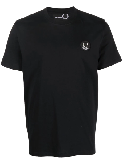Fred Perry Laurel Wreath-detail T-shirt In Black