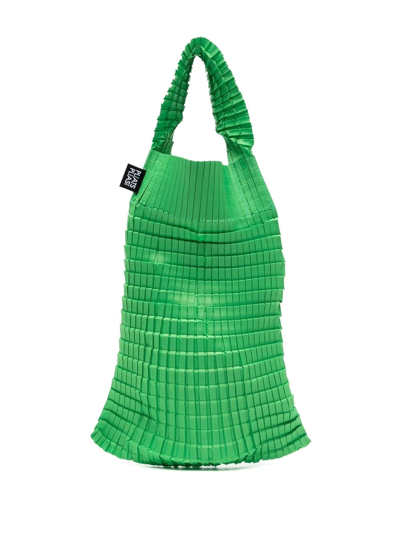 Issey Miyake Daily Pleated Woven Tote Bag In Green