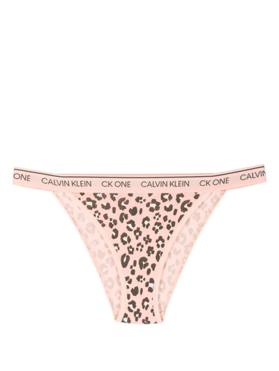 Calvin Klein Underwear Leopard-print Logo-waistband Thong In Pink