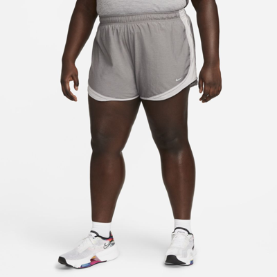 Nike Women's Tempo Running Shorts (plus Size) In Grey