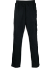 Stone Island Compass-patch Cargo Trousers In Schwarz