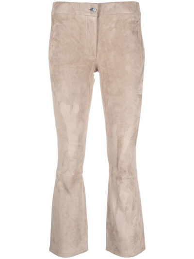 Arma Cropped Flared Trousers In Grau