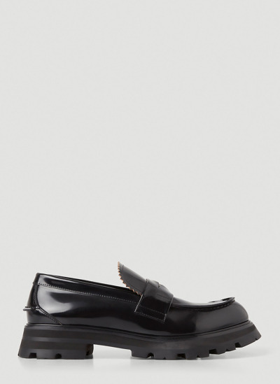 Alexander Mcqueen Scalloped Tongue Penny Loafers In Black