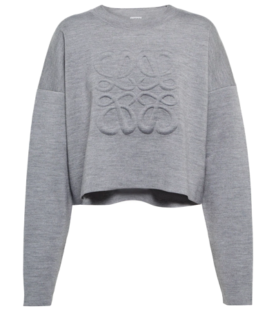 Loewe Anagram-padded Wool-blend Cropped Sweater In Grey