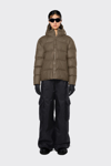 Rains Puffer Jacket In Wood