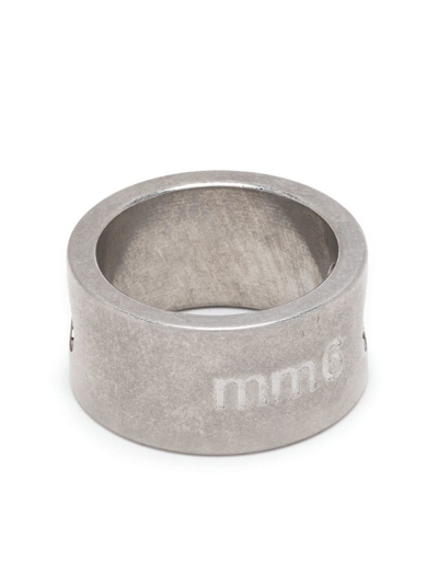 Mm6 Maison Margiela Engraved Band Ring In Silber