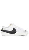 Nike White & Navy Blazer Low '77 Jumbo Sneakers In White & Black