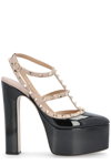 VALENTINO GARAVANI VALENTINO GARAVANI ROCKSTUD ALMOND TOE PLATFORM PUMPS