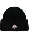 Moncler Ribbed Knit Carded Wool Beanie With Felt Logo Patch In Schwarz