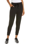 Zella Amazing Fleece Crop Jogger Pants In Black