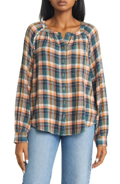 Beachlunchlounge Plaid Crinkle Texture Blouse In Apricot Cooler