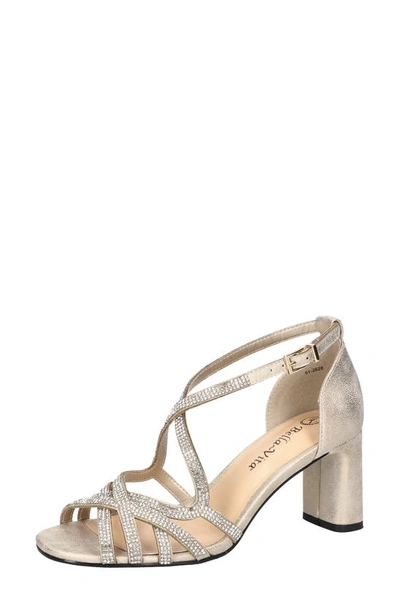 Bella Vita Aliette Sandal In Soft Gold Metallic