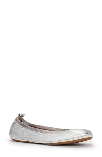 Yosi Samra Samara Foldable Ballet Flat In Silver