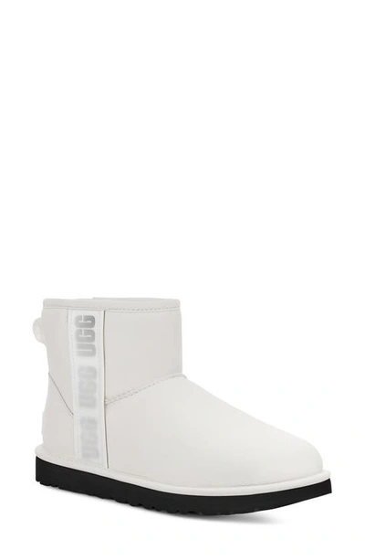 Ugg Classic Ii Mini Side Logo Boot In Ultra Matte White