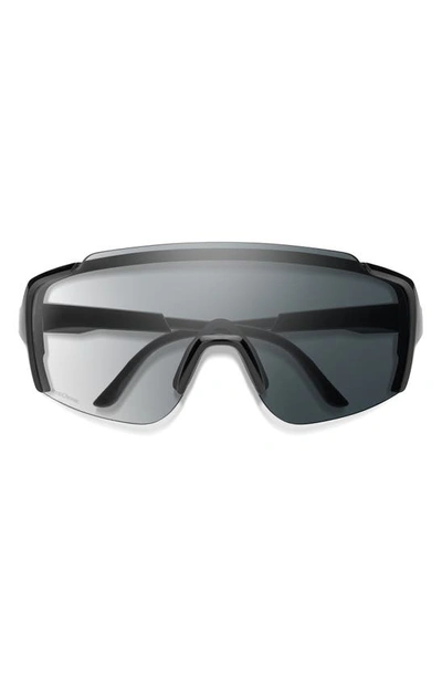 Smith Flywhell Photochromic 130mm Chromapop™ Shield Sunglasses In Black / Photochromic Clear