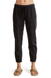 Bella Dahl Pocket Joggers In Vintage Black